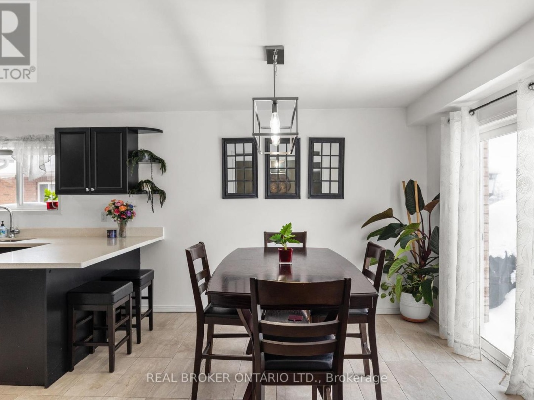 3173 Bass Lake Side Road E, Orillia