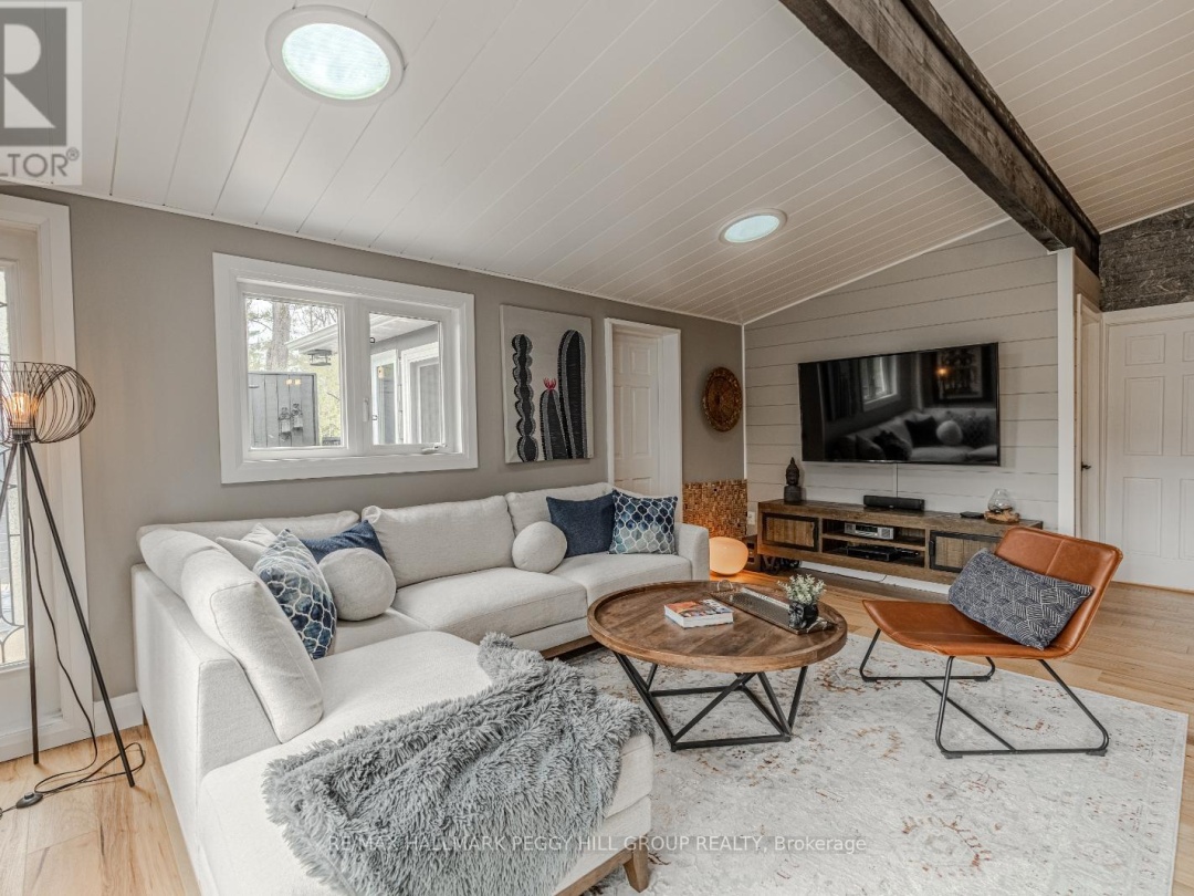 7952 Park Lane Crescent, Black Lake