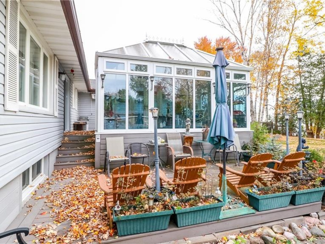 155 PARKSIDE DR Drive, Lake Simcoe