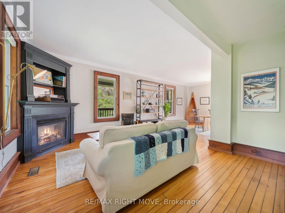 3062 TOWNLINE RR5 TOWNLINE, 