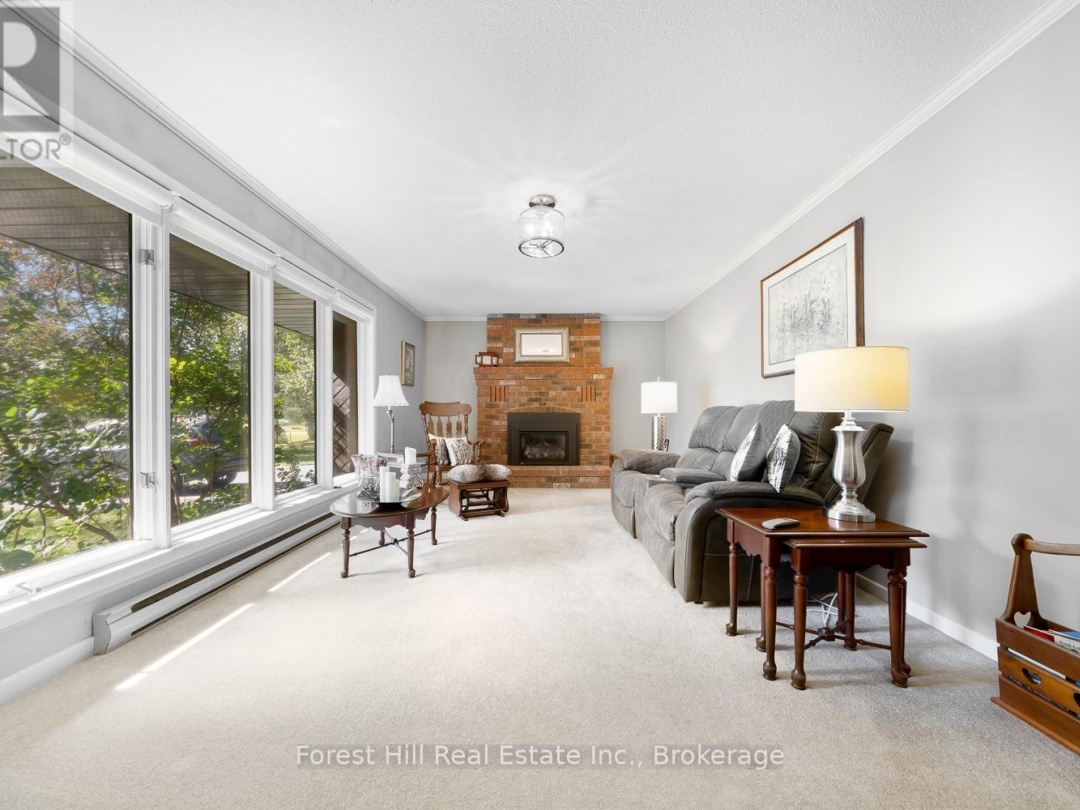 17 SKERRYVORE CIRCLE, 