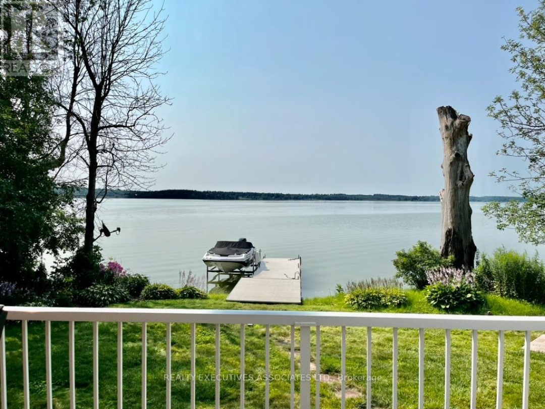 22 Lakeview Boulevard, Lake Scugog