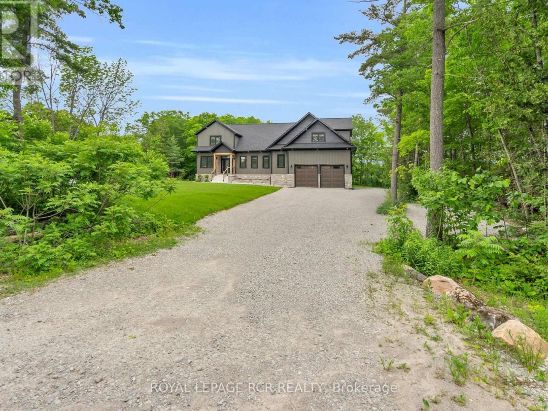 2360 HONEY HARBOUR ROAD, 