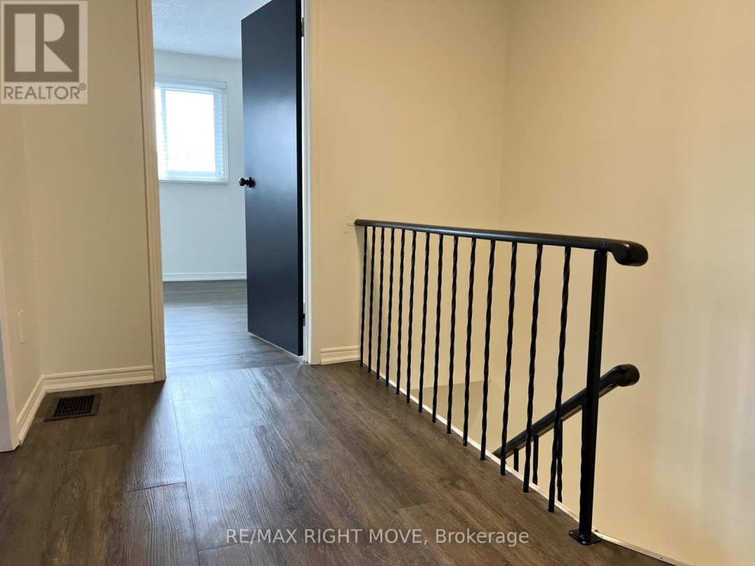 103 25 South Street, Orillia