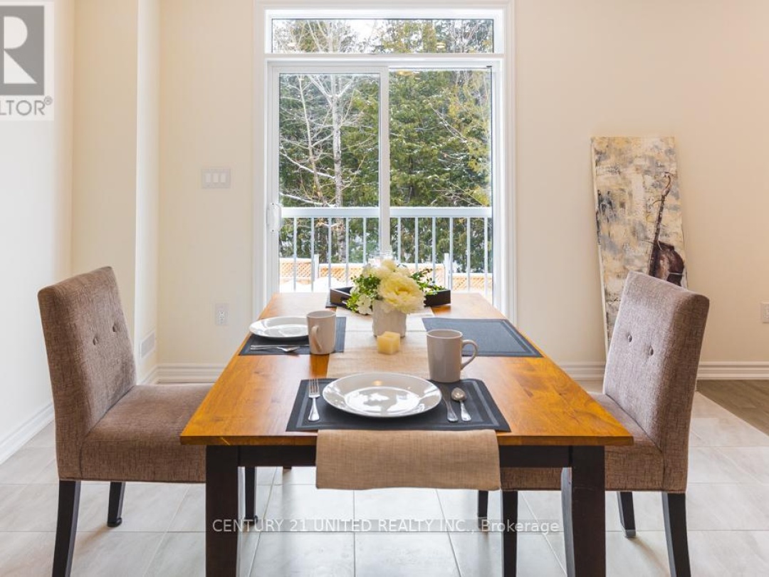 67 HILLCROFT WAY, 