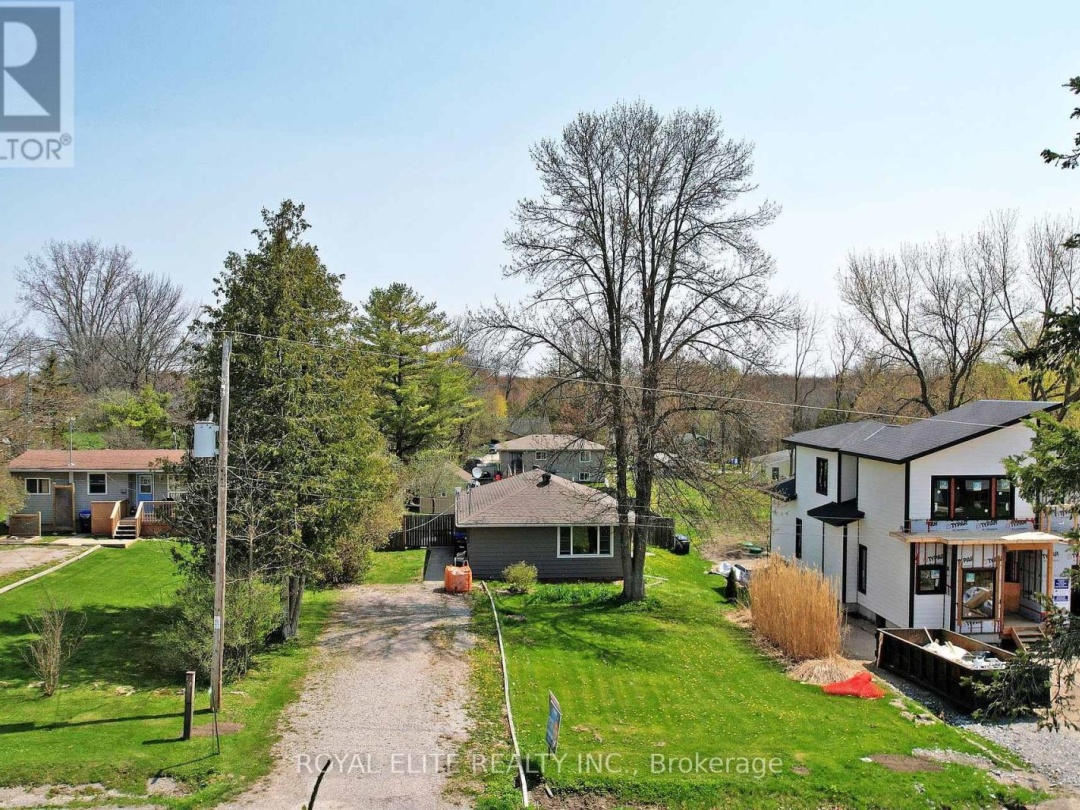 3965 HILLTOP ROAD, 