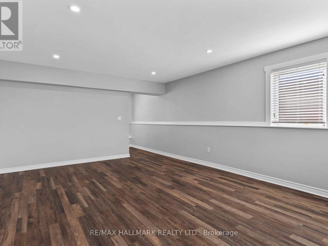 13 Pinetree Court, Lake Simcoe