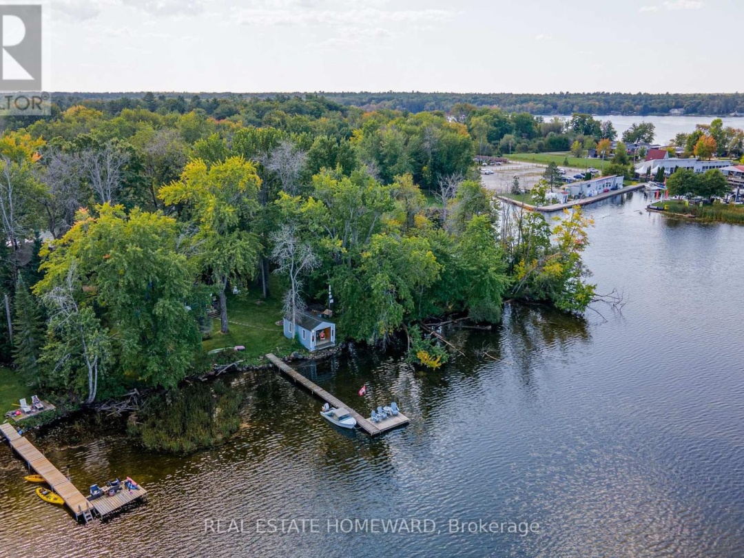 1046 Bea Dale Lane, Sparrow Lake