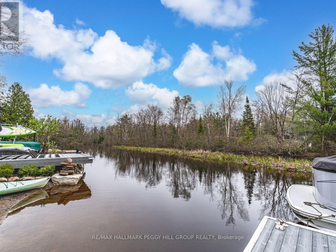 7952 Park Lane Crescent, Black Lake