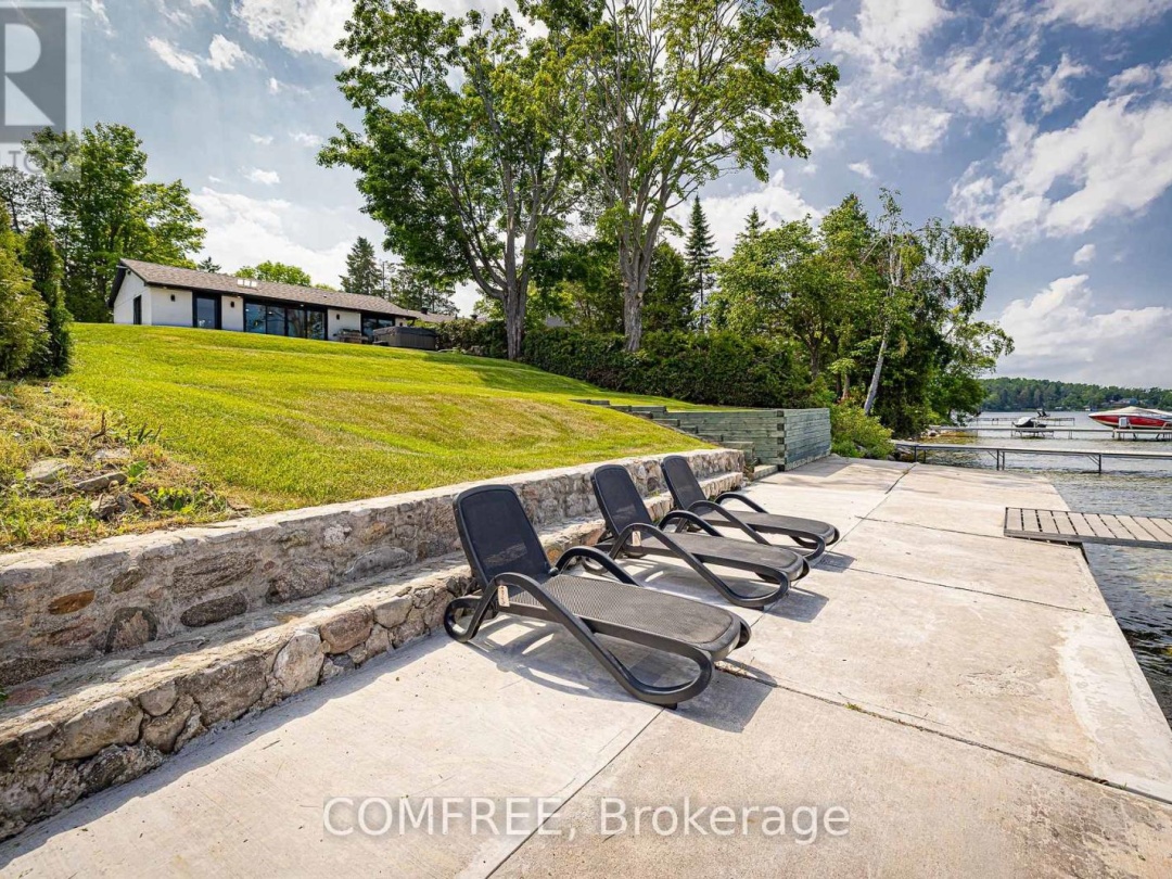 901 WOODLAND DRIVE, 