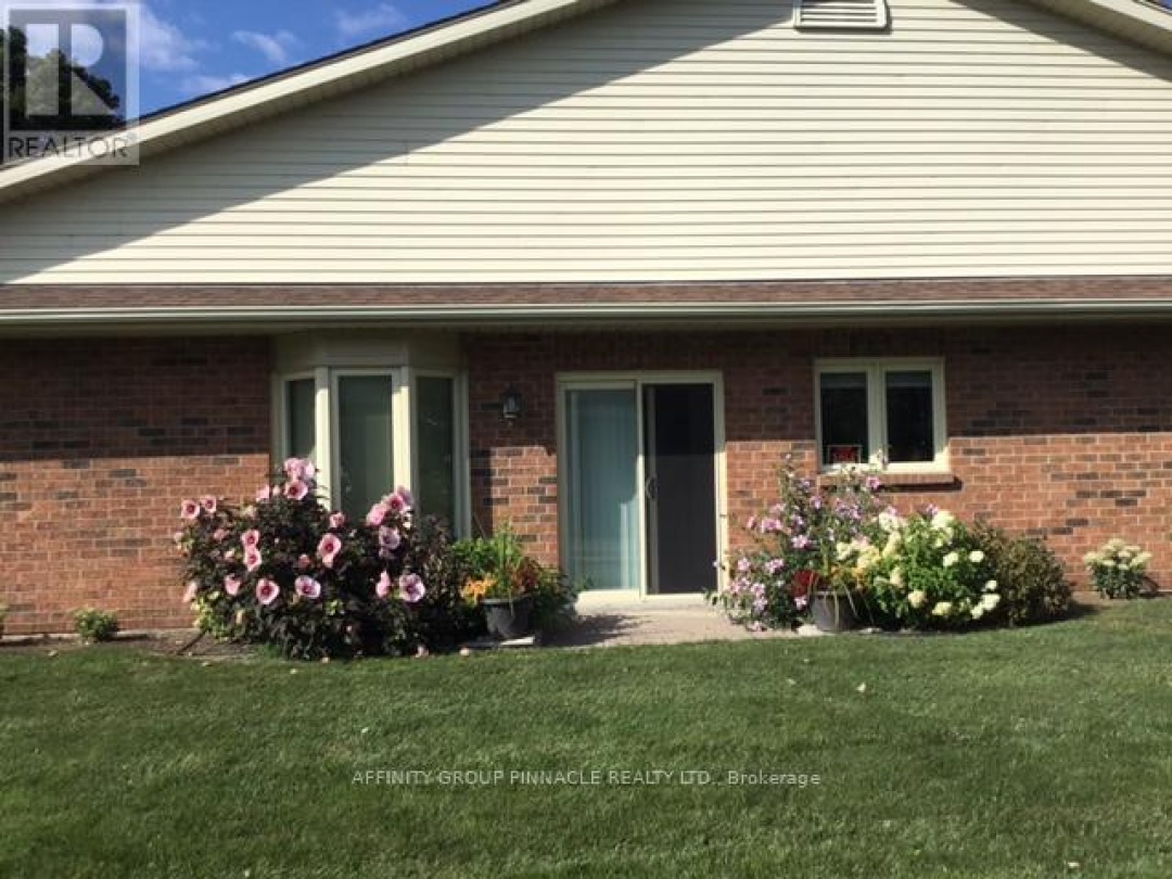 16 - B90 PARKLAWN BOULEVARD, 