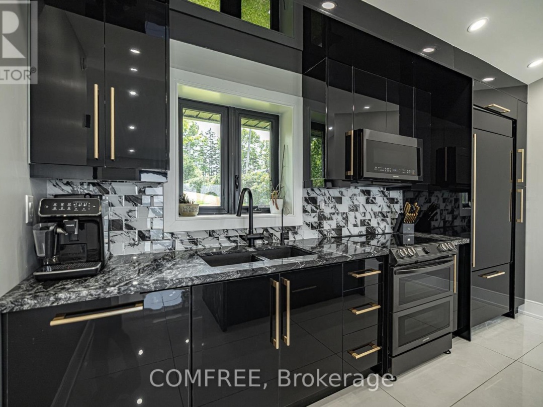 901 WOODLAND DRIVE, 