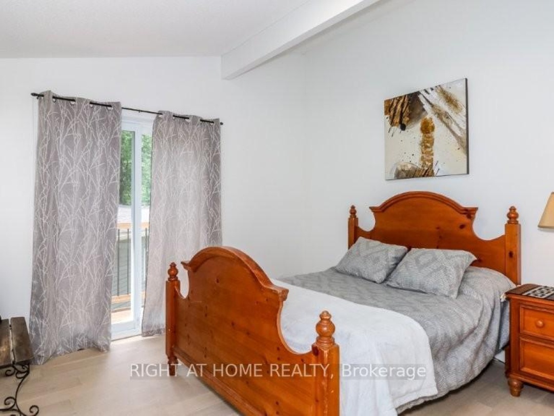 7459 ISLAND CRESCENT, 