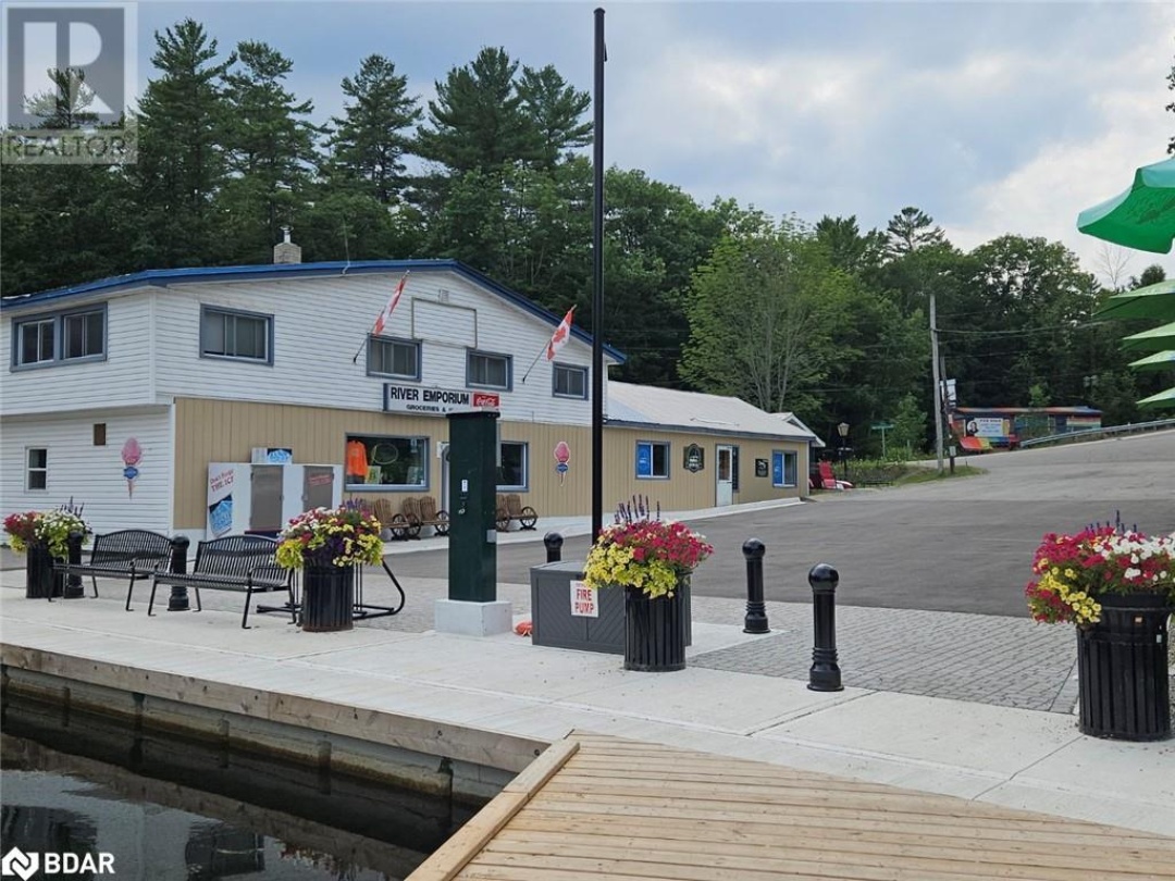 1725 Earl Haid Avenue Crescent, Severn River