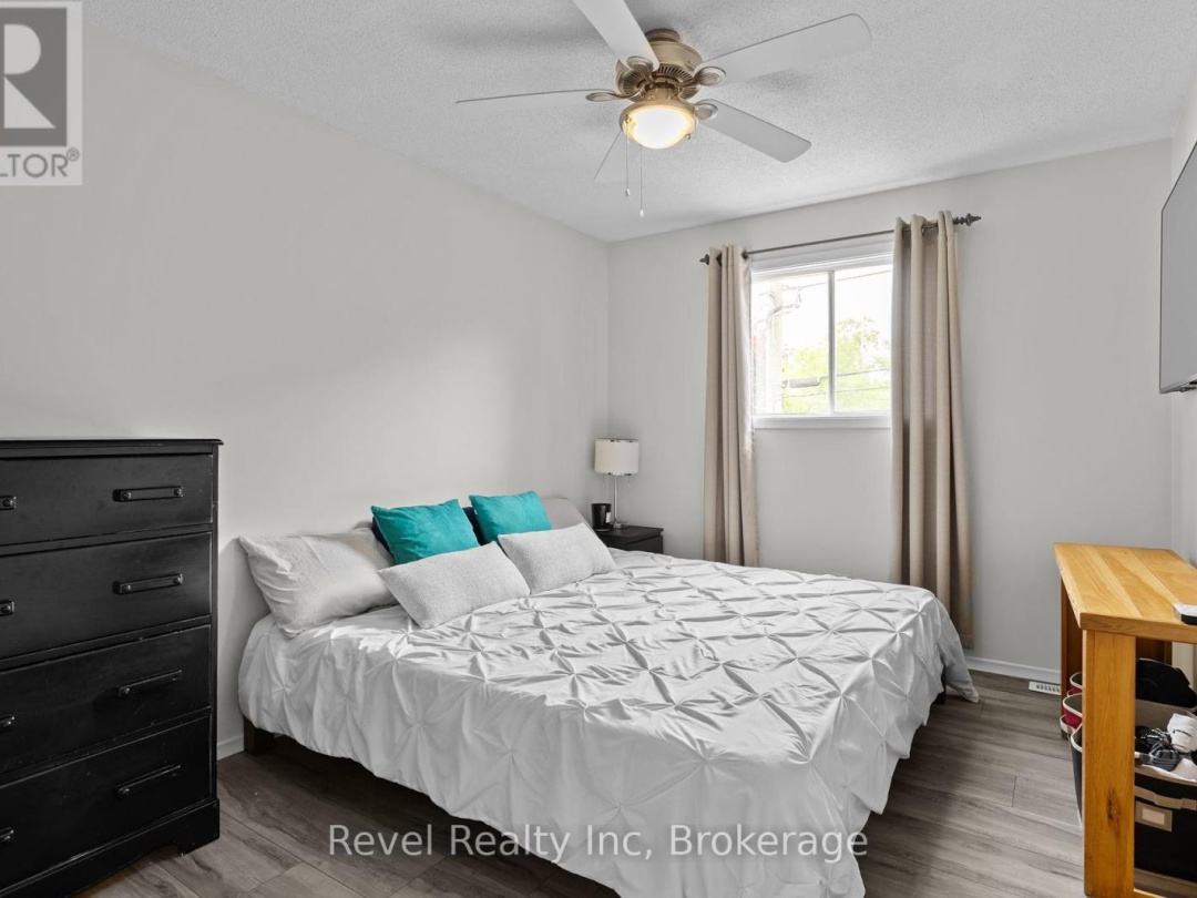 35 MACKLAIM DRIVE, 
