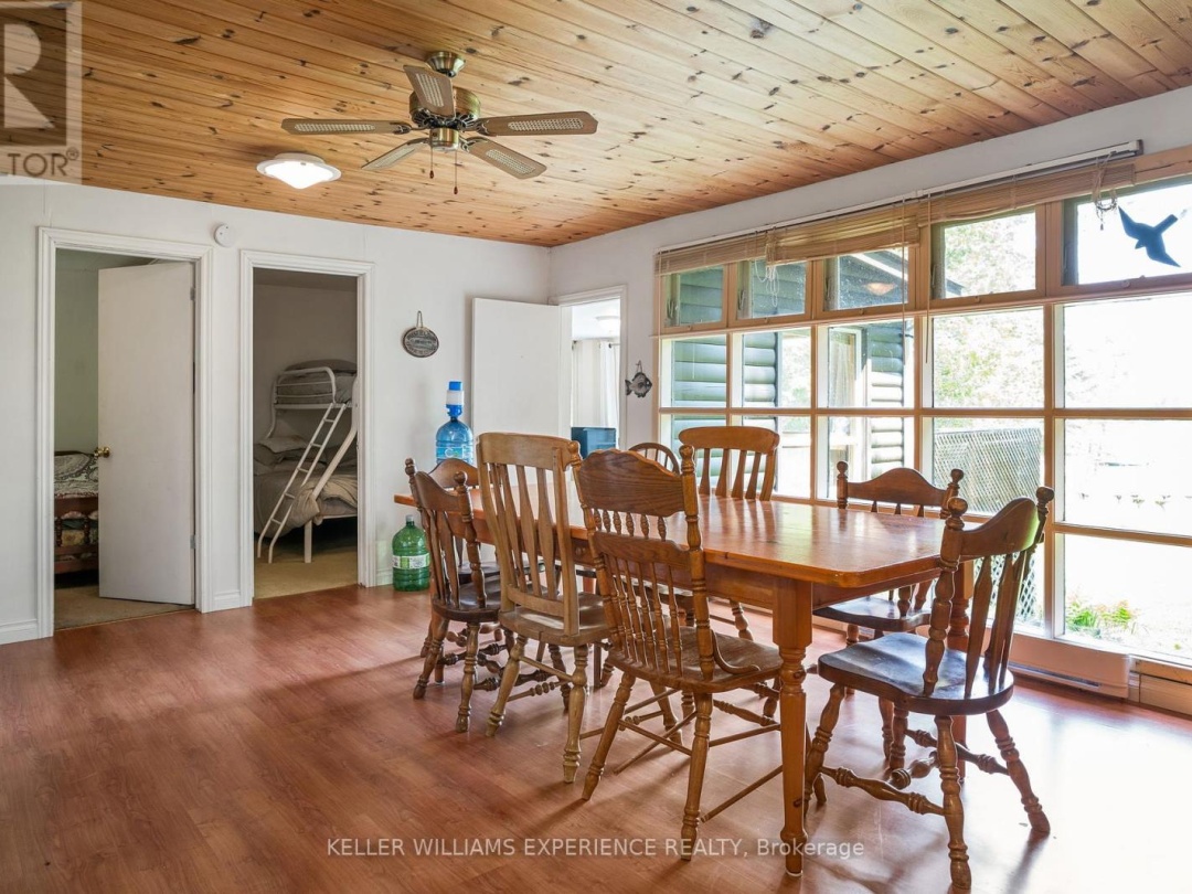 1049 Elsie Bay Road, Horseshoe Lake