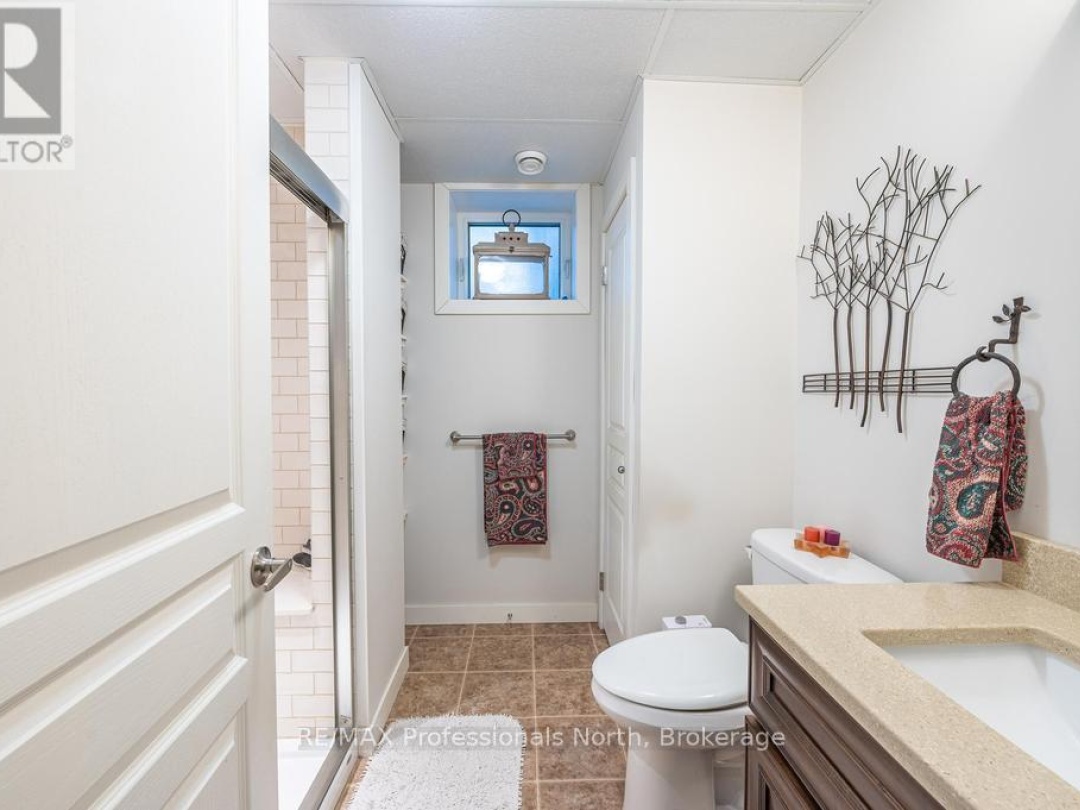 1325 Claude Brown Road, Bob Lake