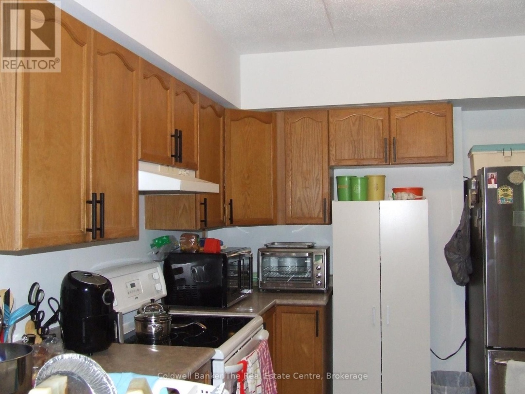 205 - 115 BOND STREET E, 
