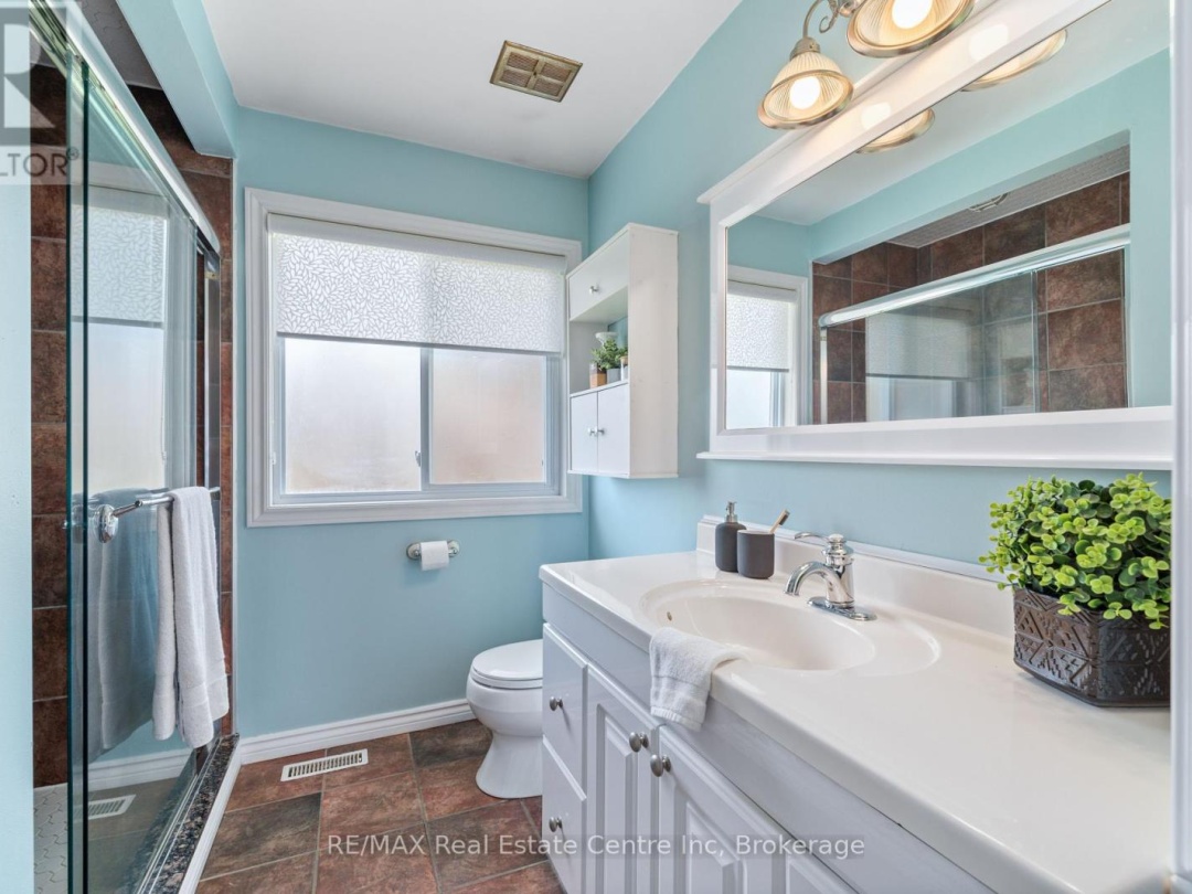 33 Totten Drive, Sturgeon Lake