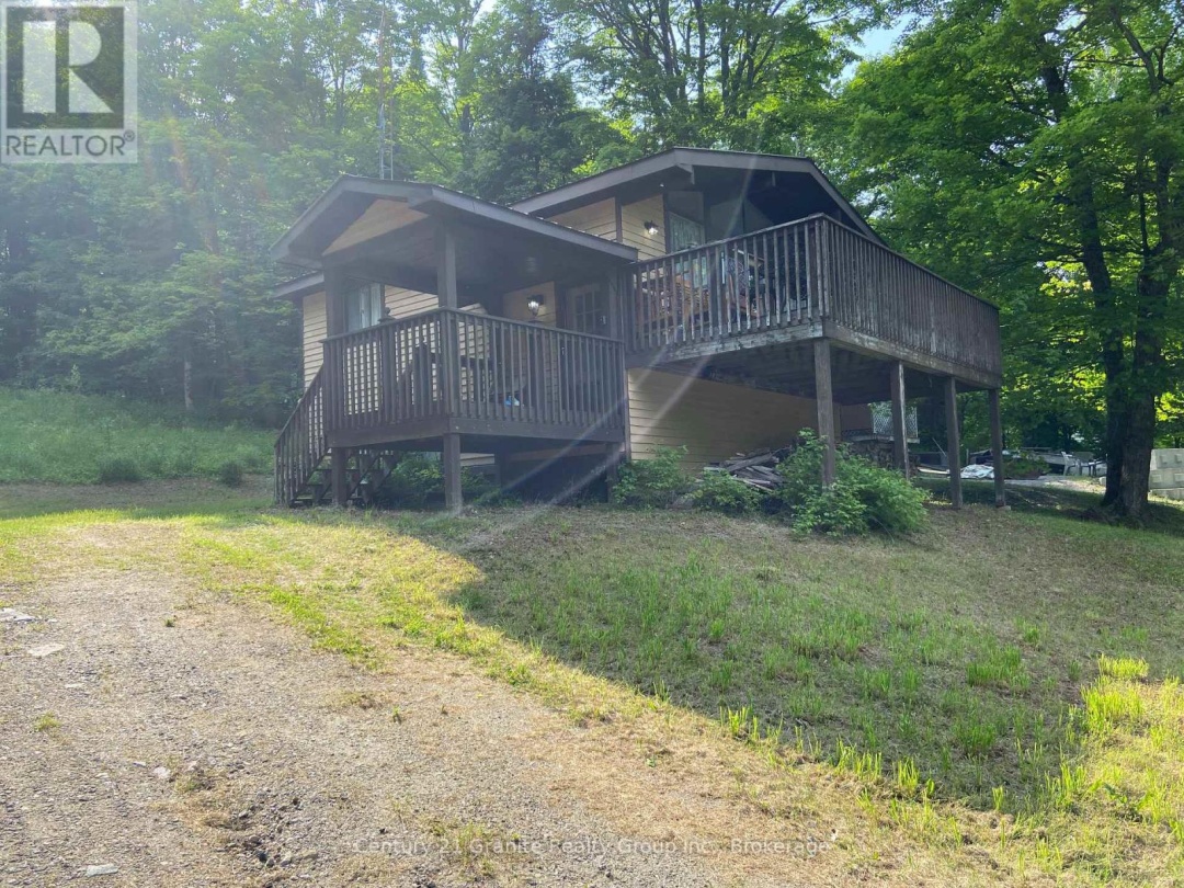 1549 TRAPPERS TRAIL ROAD, 