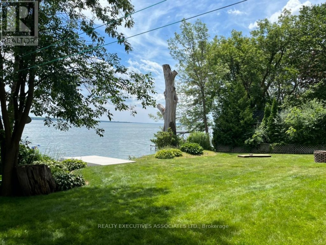 22 Lakeview Boulevard, Lake Scugog
