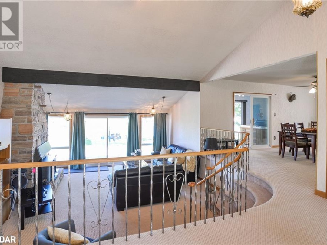 35 OLD INDIAN Trail, 