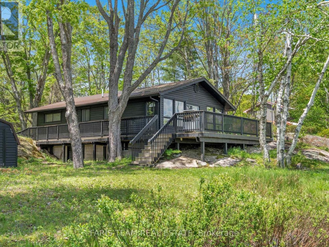 1010 Sanderson Road, Clearwater Lake