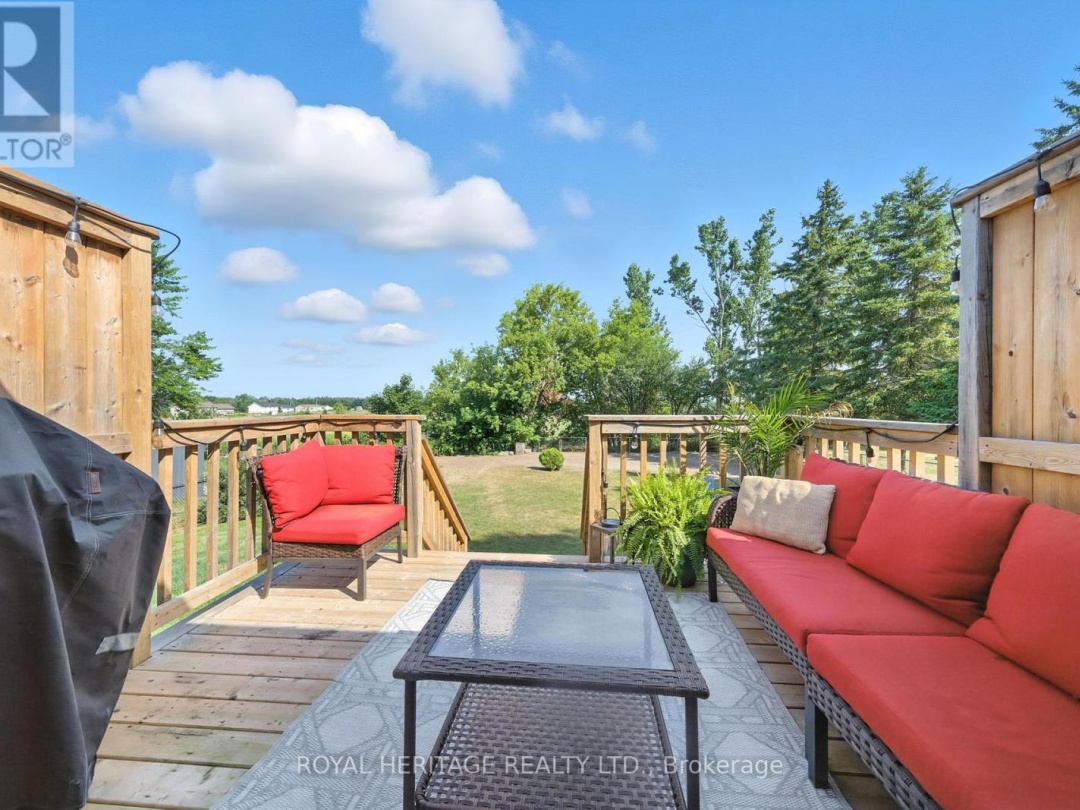 125 ELM TREE ROAD N, 