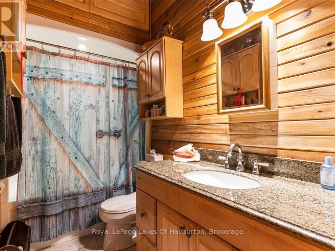1272 Little Bob Lake Road, Little Bob Lake
