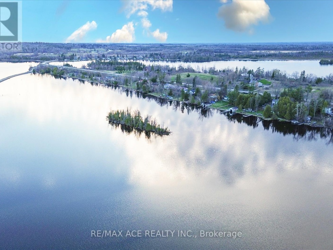 1308 Portage Road, Mitchell Lake