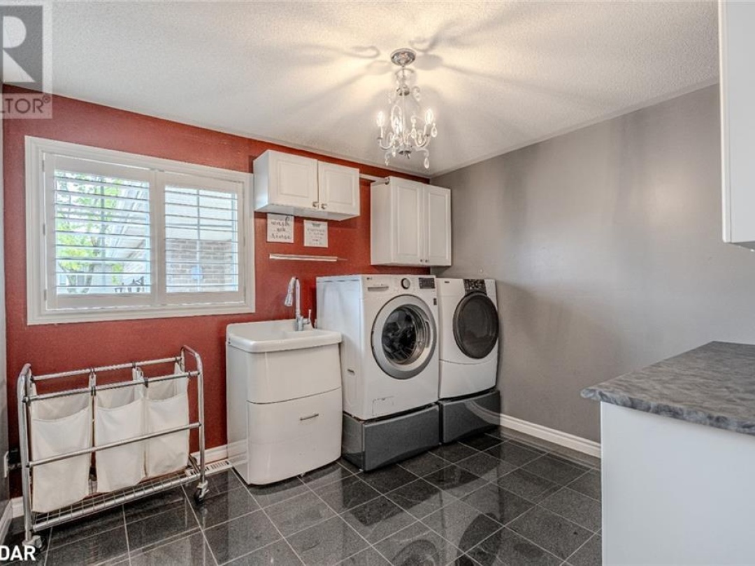 4653 Kurtis Drive, Ramara
