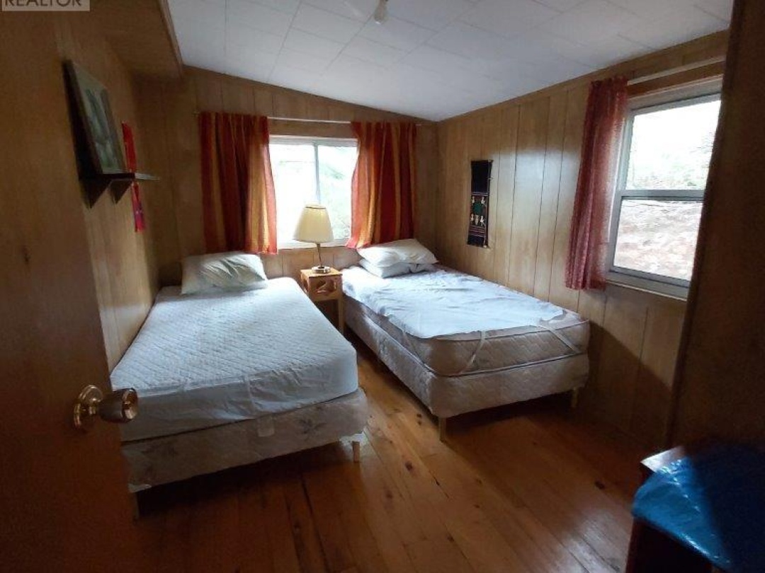 1 1 1051 Wigwam Lodge Road, Kahshe Lake