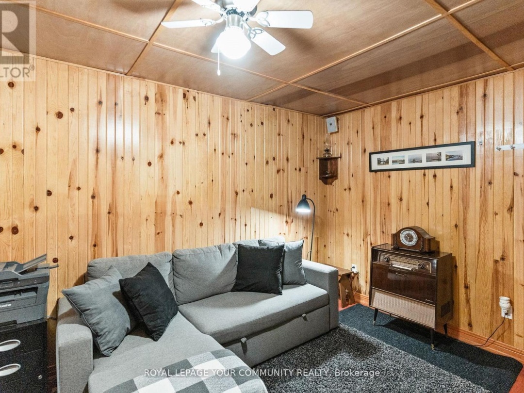 1139 CANUCK TRAIL, 