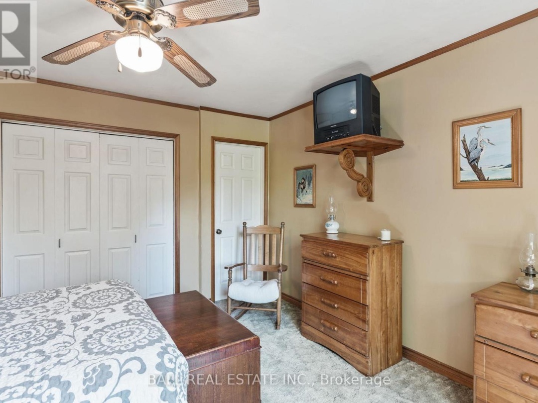73 SUNSET COURT, Little Bald Lake