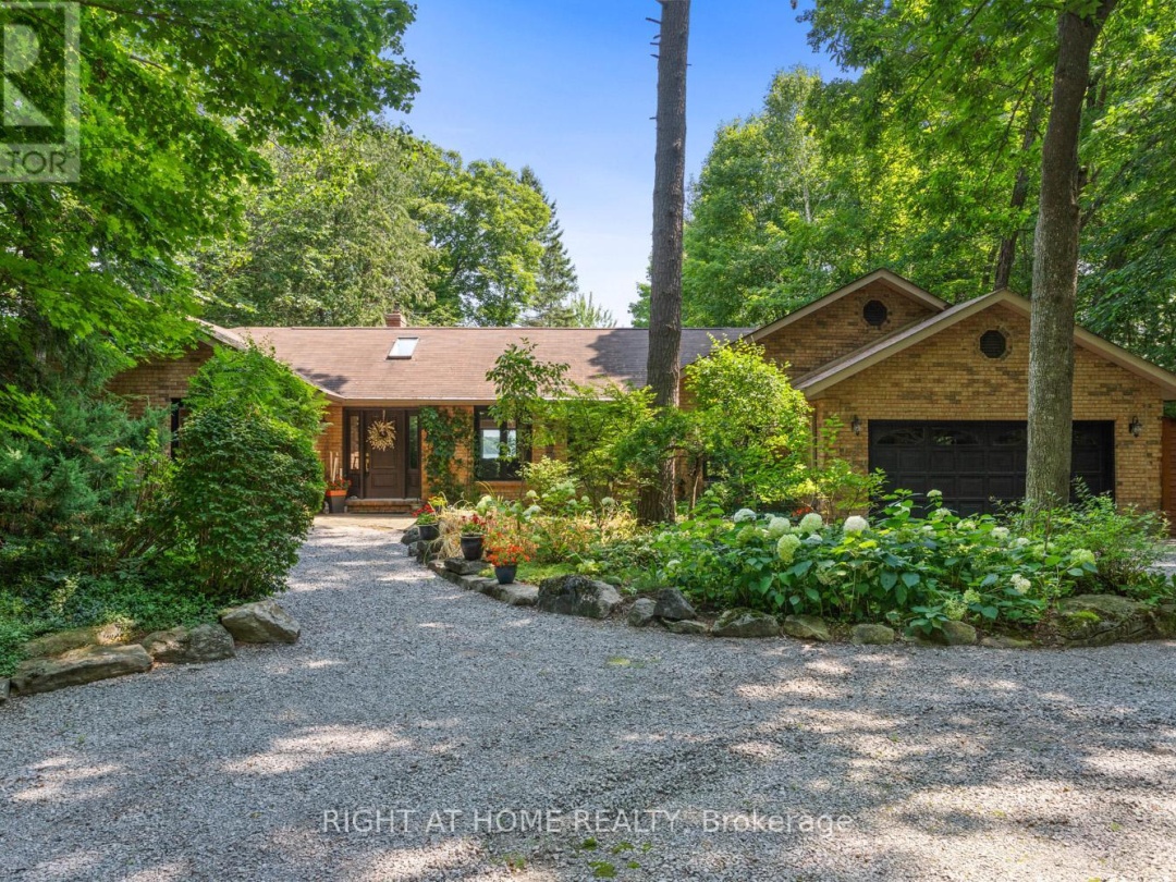 60 Mcgregor Drive, Pigeon Lake