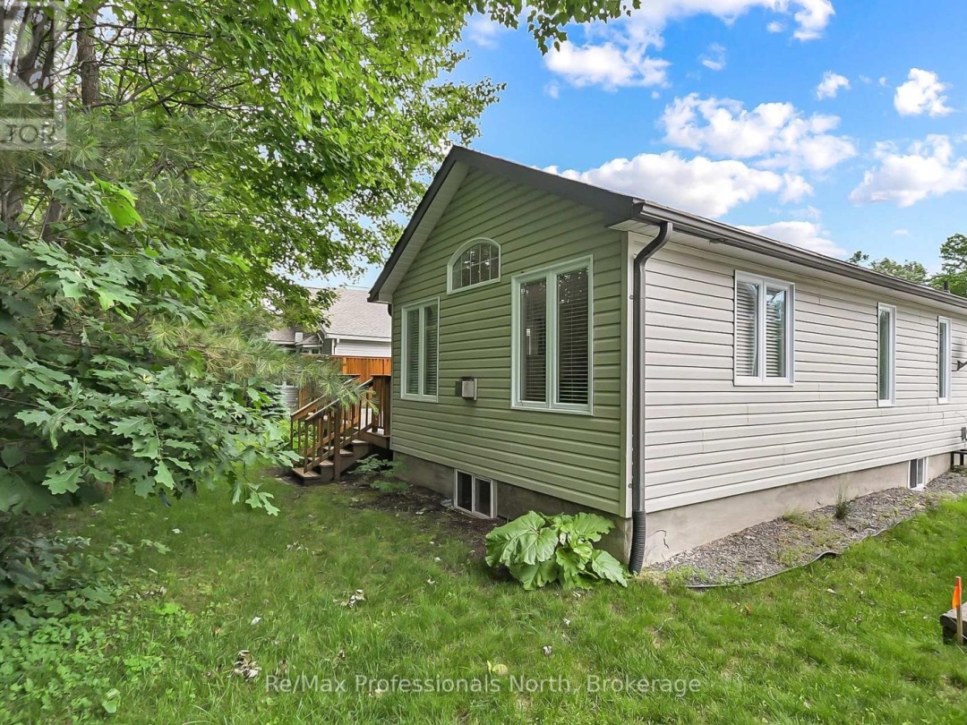 136 HEDGEWOOD LANE, 