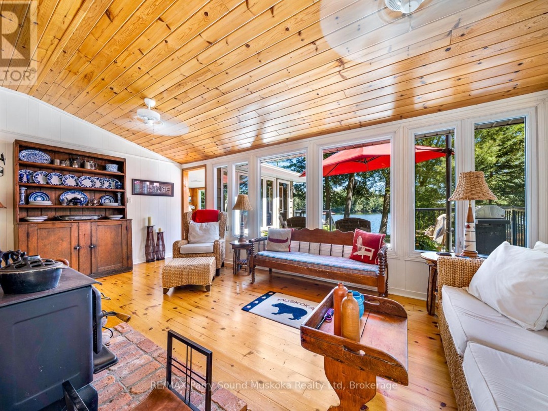 3 Maureen Drive, Little Whitefish Lake