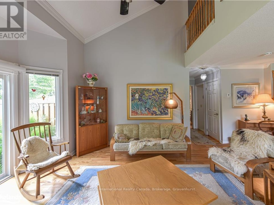 101 10 Museum Drive, Orillia