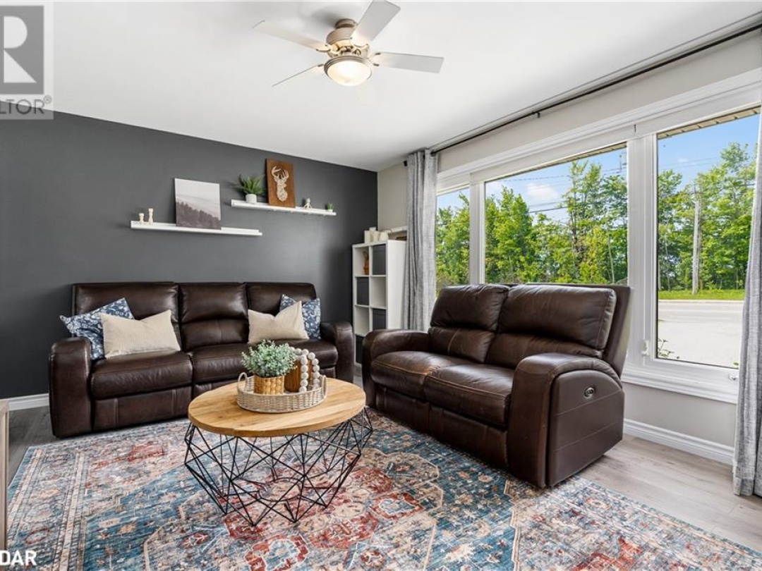 9881 12 Highway, Warminster