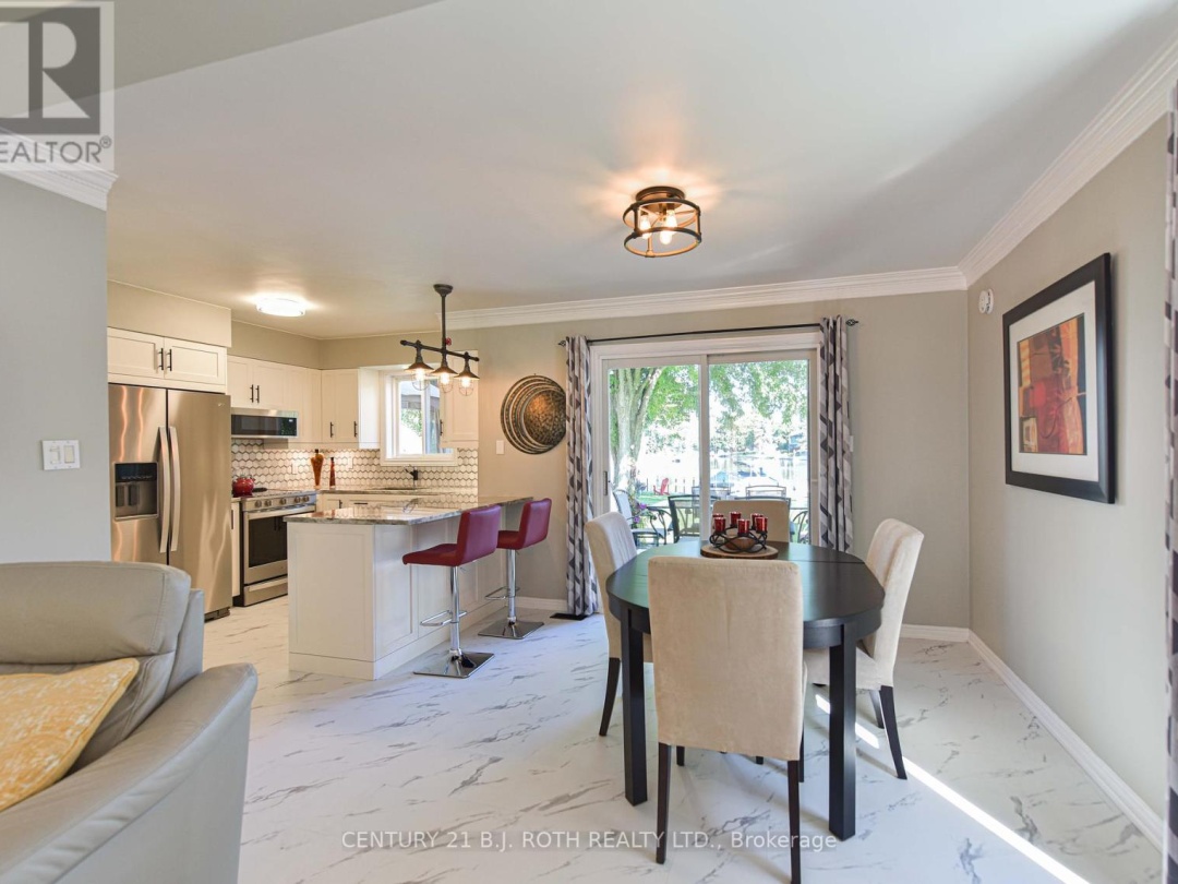 60 Simcoe Road, Lake Simcoe