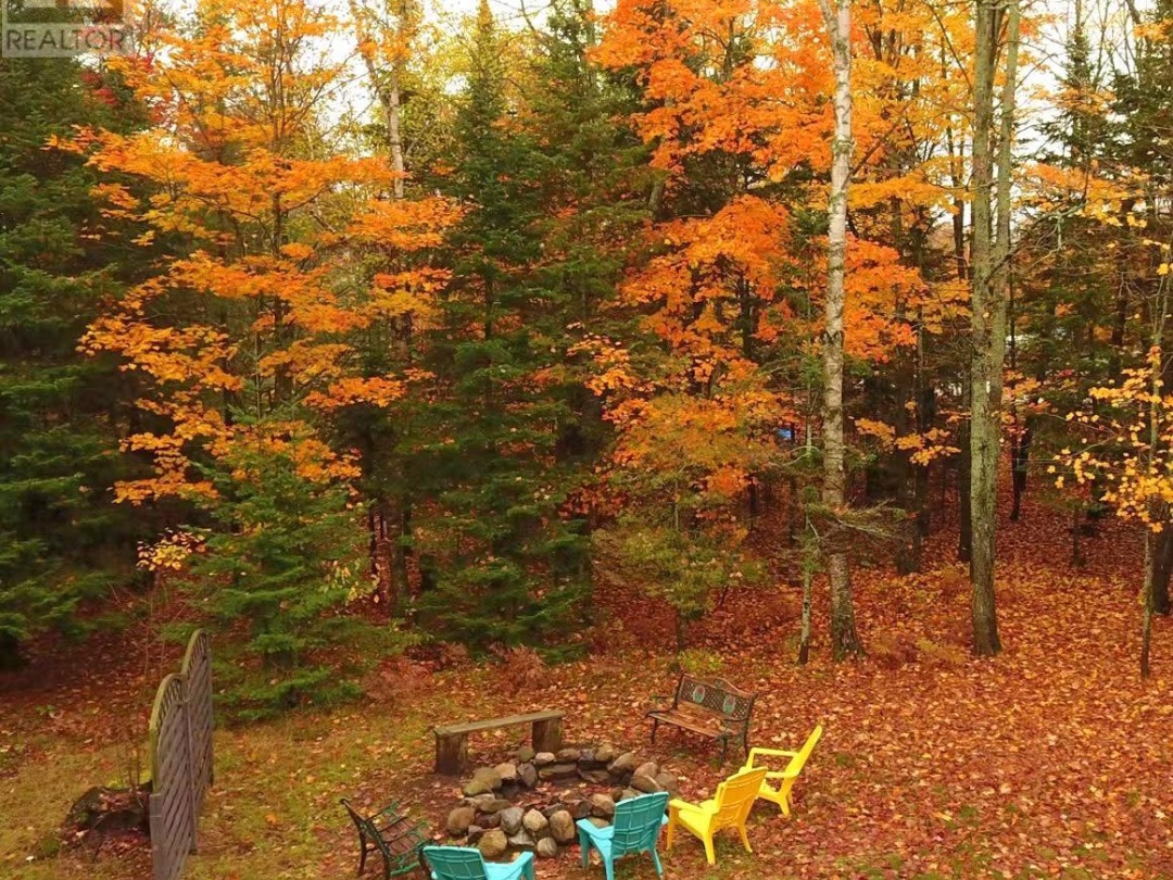 105 MUSKOKA GLENS COTTAGE ROAD, 