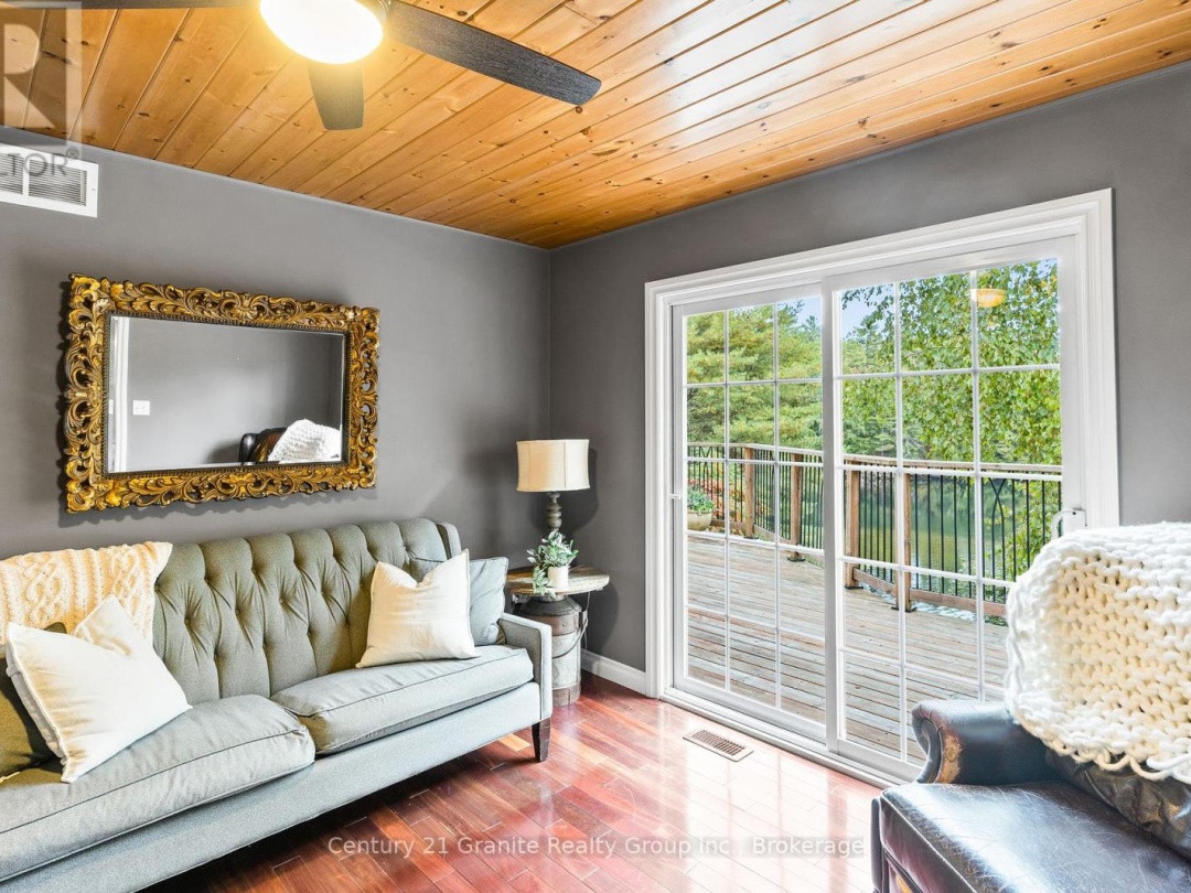 1754 HORSESHOE LAKE ROAD, 