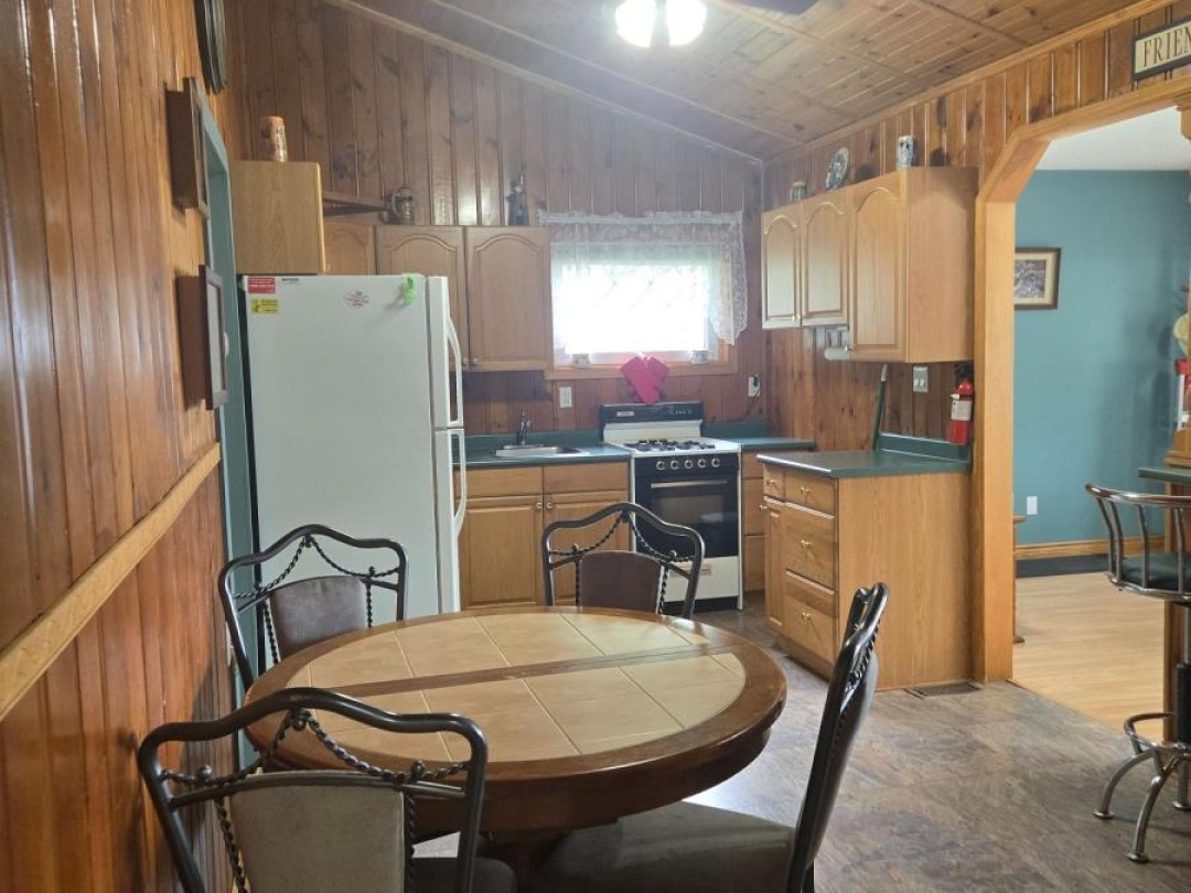 40 1043 Lobo Drive E, Minden Lake
