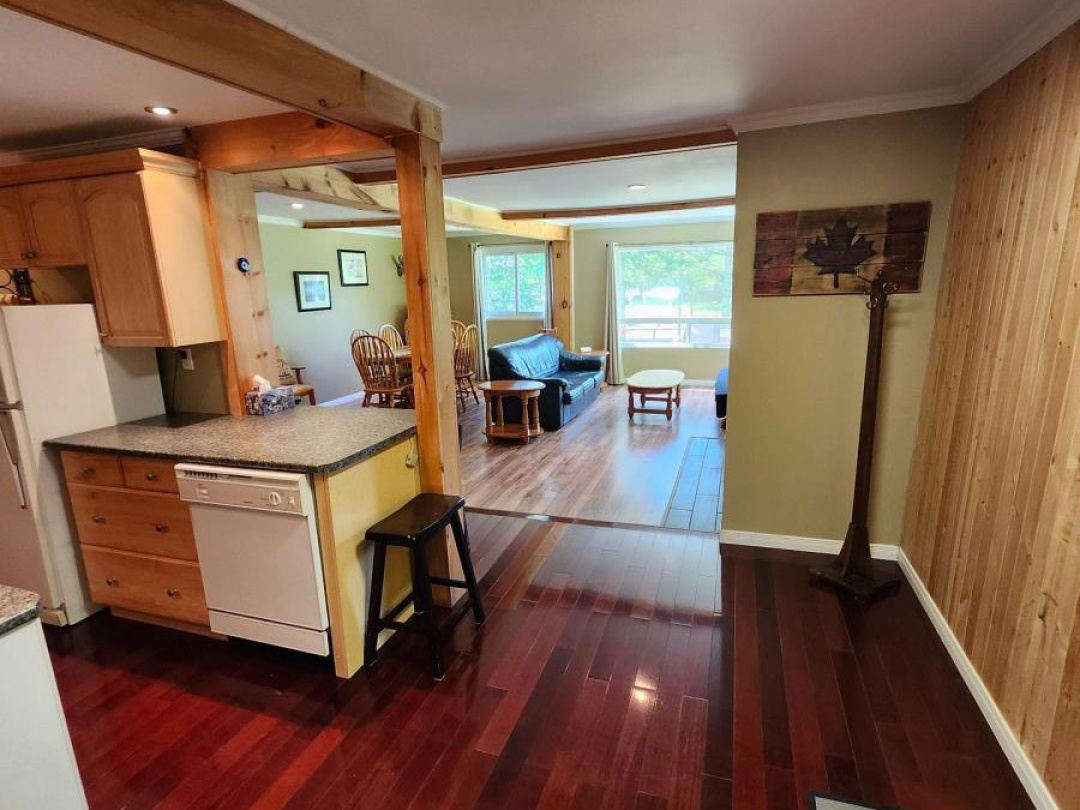 63 Thomas Drive, Sturgeon Lake