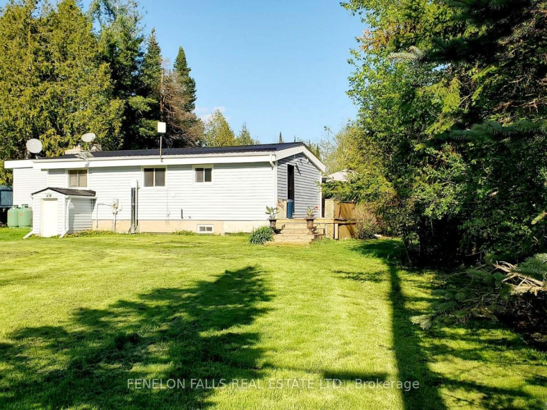 105 Cedarplank Road, Burnt Lake