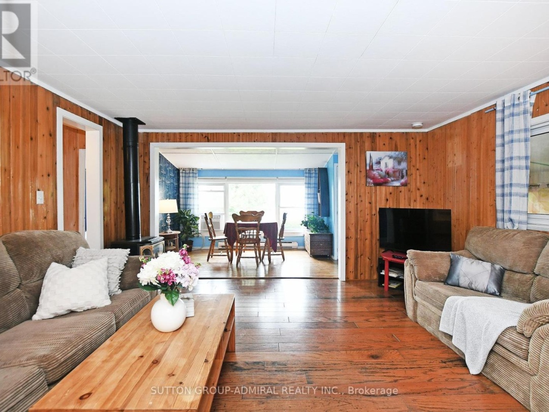 70 ANTIQUARY ROAD, Canal Lake