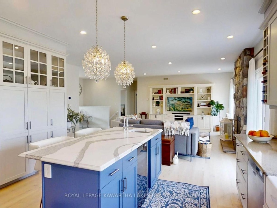 427 LINDEN VALLEY ROAD, 