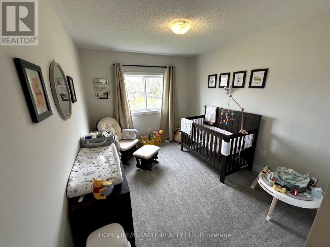 300 DAFFODIL COURT, 