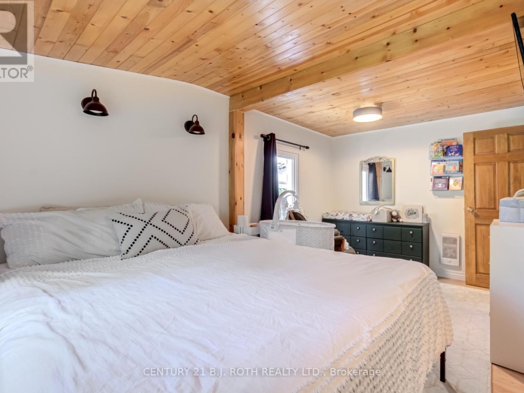 1002 WIGWAM LODGE ROAD, 