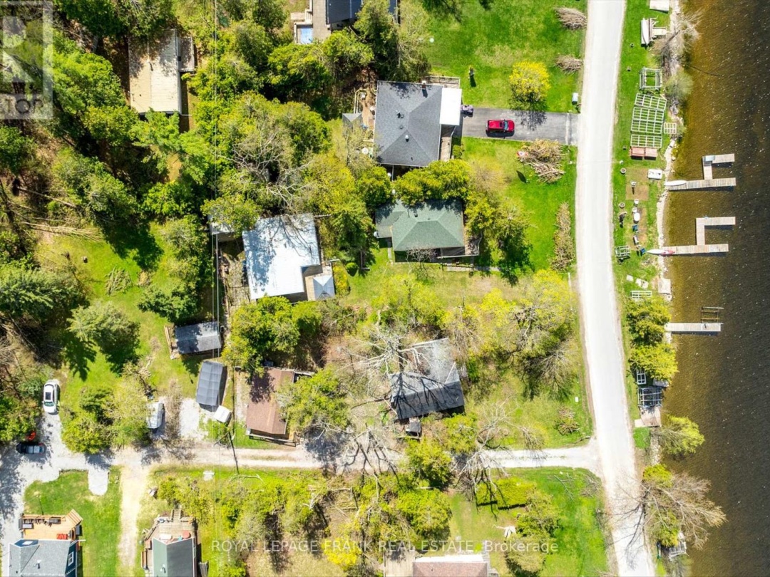 8 DAISY TRAIL, Sturgeon Lake